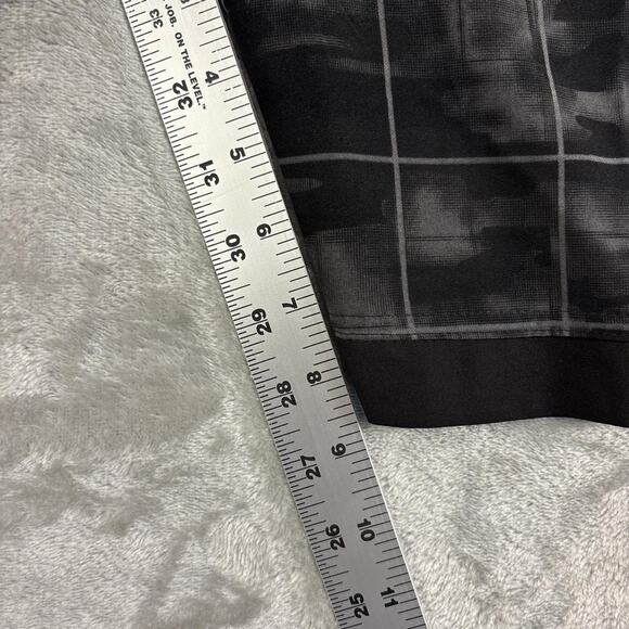 NWT Tap out plaid shorts black/gray mens size Xlarge - Picture 6 of 6